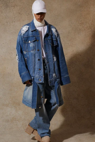 Look 47